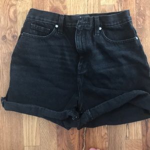 Women’s BDG “Mom high rise” shorts